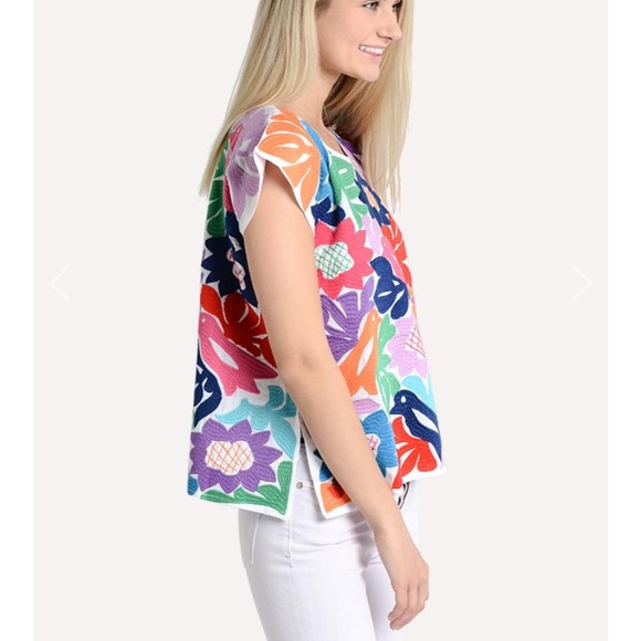 J. Marie Tops - J. Marie Maya Top Embroidered